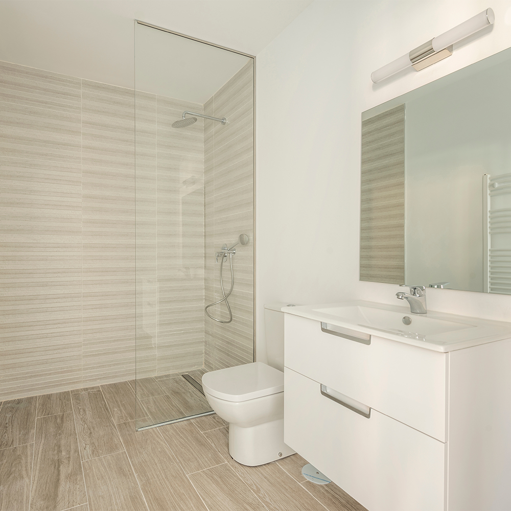 U Channel Shower Screen