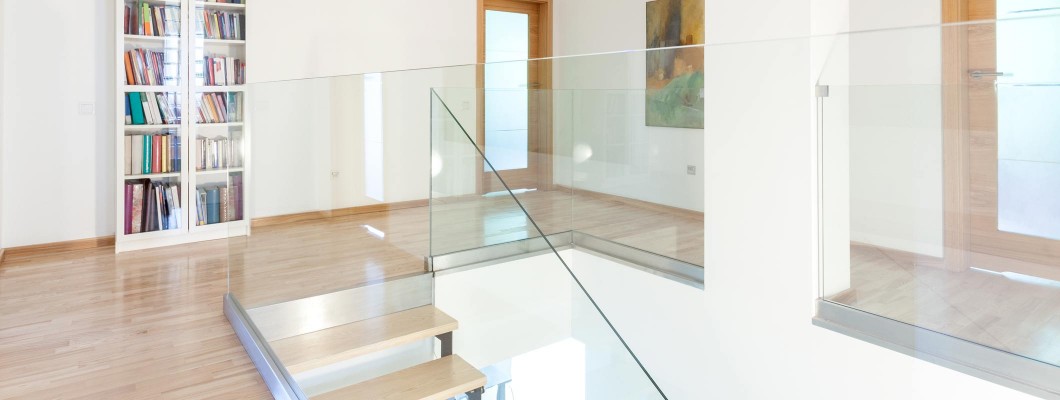 On trend 'all-glass' installations for sleek, modern homes